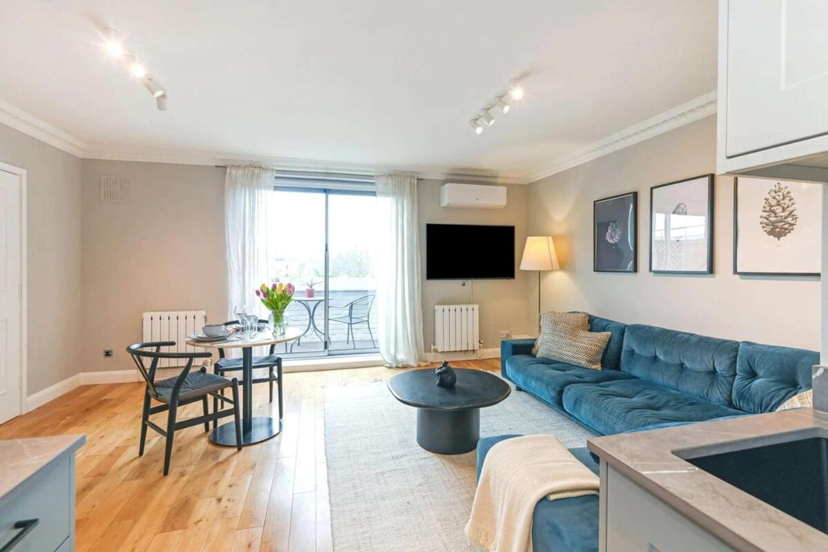 Kensington Urban Retreat Apartment
